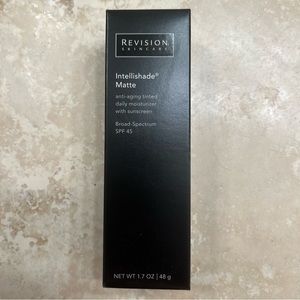 Revision Intellishade Matte SPF 45